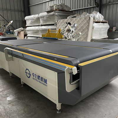 Grueso de costura automático automatizado 3.37KW de la máquina 50-500m m del borde de la cinta del colchón que empuja