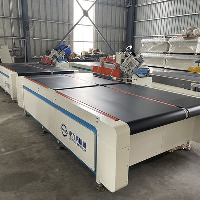 Grueso de costura automático automatizado 1400-2300rpm de la máquina 50-500m m del borde de la cinta del colchón que mueve de un tirón